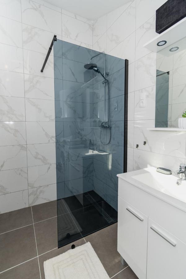 Studio Apartment Harmony Np Krka Lozovac Exterior photo